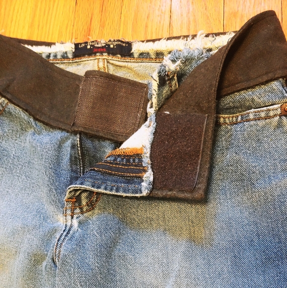 L.E.I Custom Flare Jeans - Picture 9 of 12